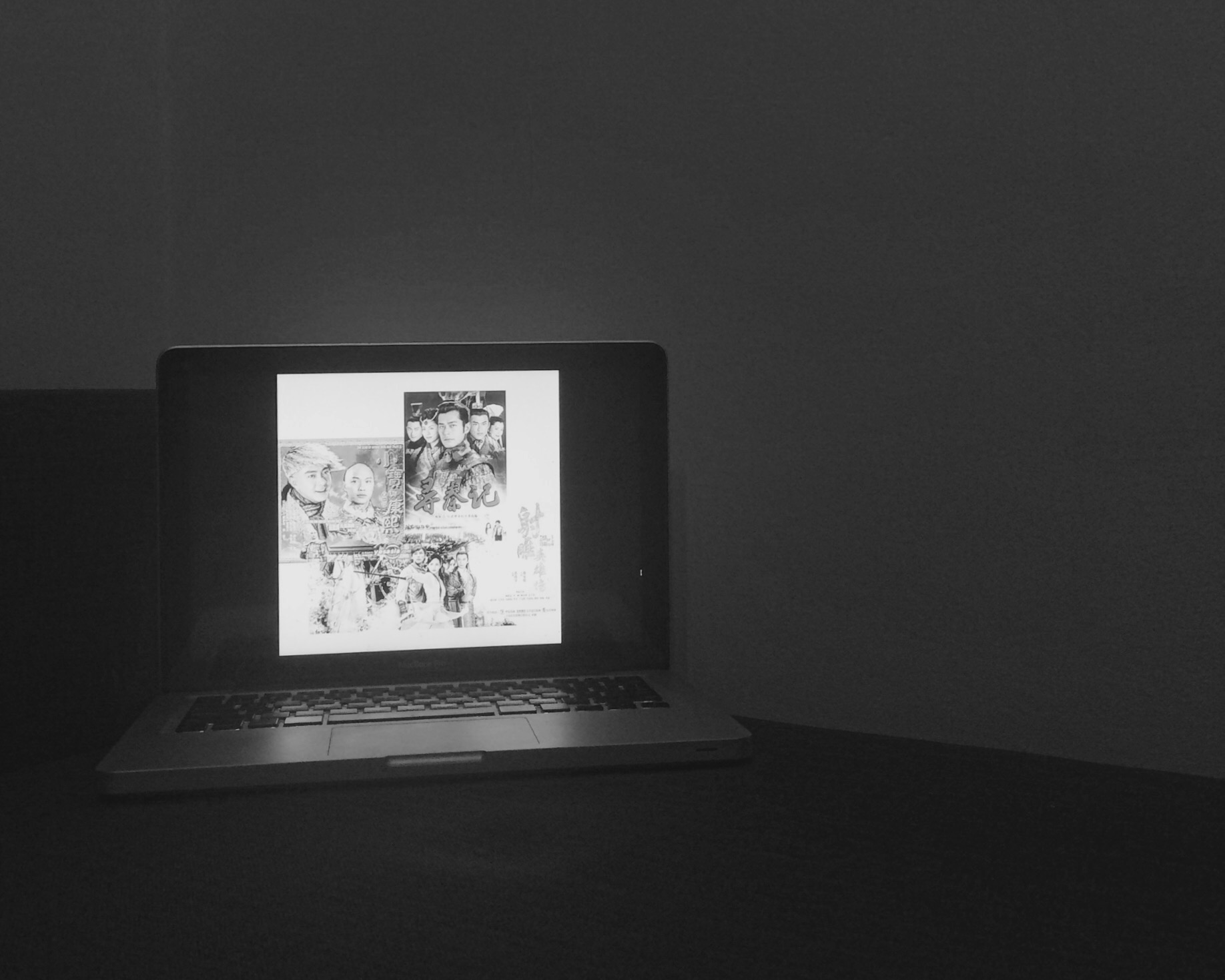 每日凌晨,我坐上沙發看小寶射雕尋秦記 每日凌晨,我坐上沙發看小寶射雕尋秦記